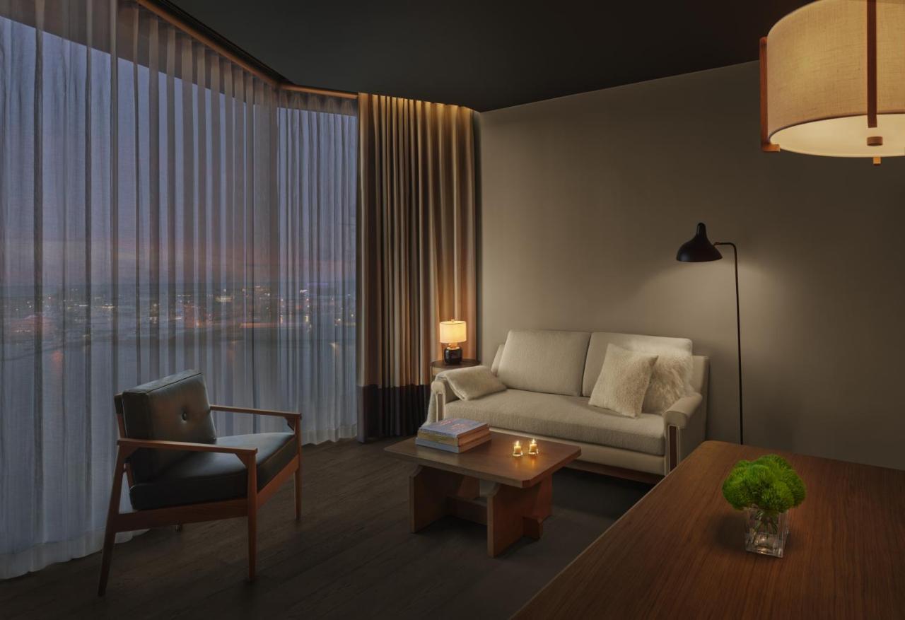 Suite mit 1 Kingsize-Bett und Hafenblick