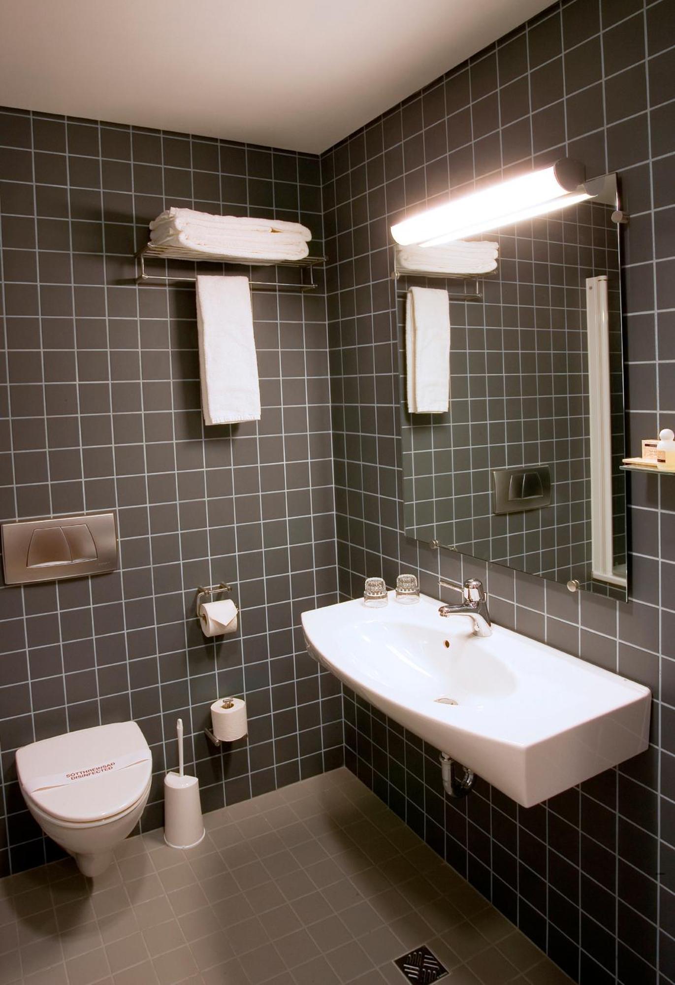 Double or Twin Room,848558855:JPEG